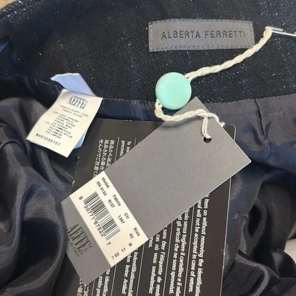 NWT Alberta Ferretti sz42 black wool skirt, silver metallic threading throughout - Picture 4 of 10